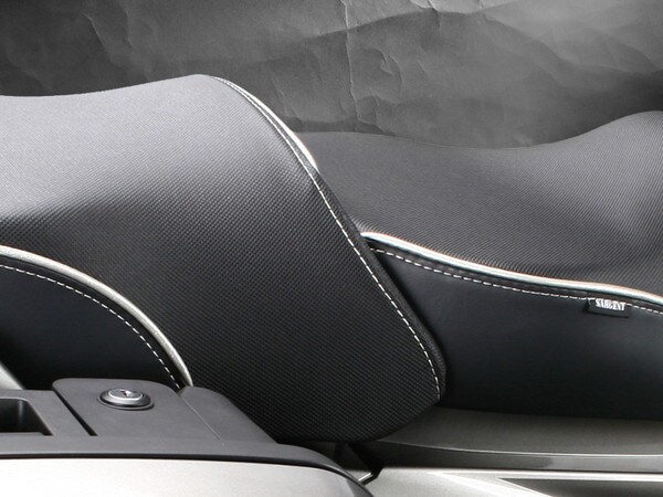YAMAHA - FJR 1300 (06+) - World Sport Performance Plus Seat
